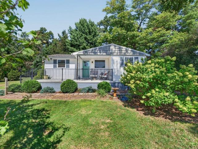 House for sale in Annex, Staunton