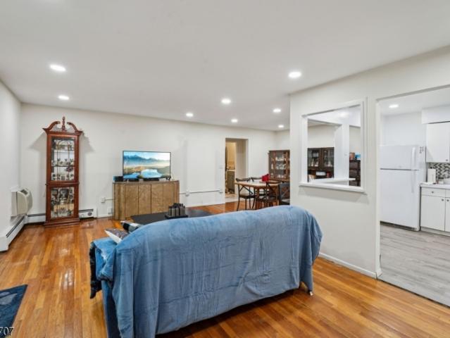 Condo for sale in Bloomfield, New Jersey