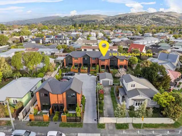 Apartment for sale in Chaslands, Canterbury