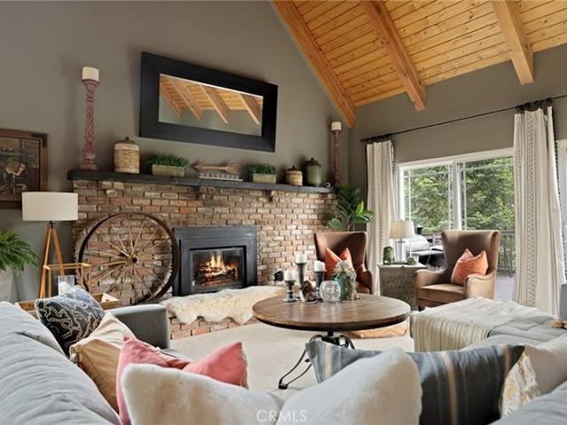 House for sale in Cedar Glen, California
