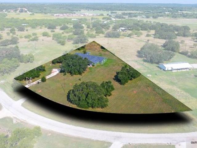 House for sale in De Young, Texas