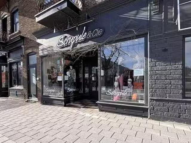 House for sale in Magog