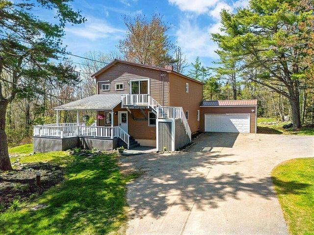 House for sale in Plymouth, Maine