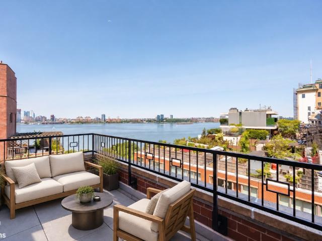 Condo for sale in West Village Houses, New York