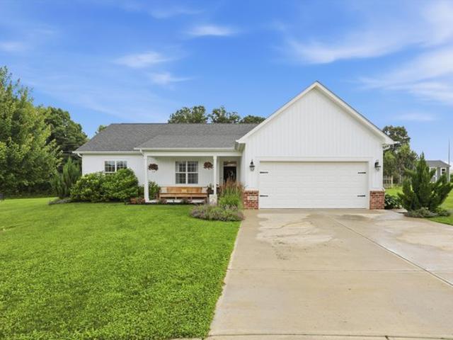 House for sale in Cloverdale, Indiana