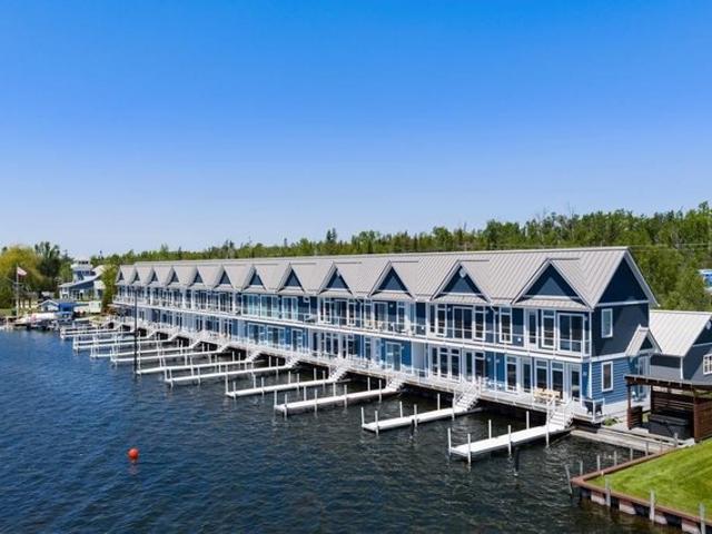 Condo for sale in Alanson, Michigan