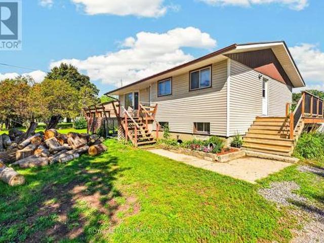 House for sale in Ontario