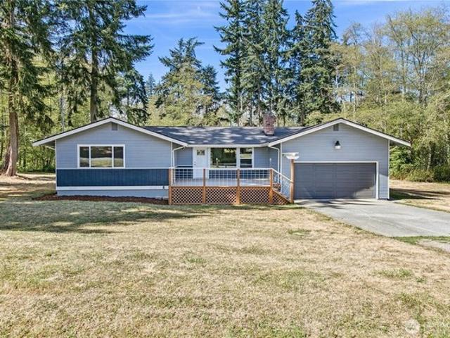 House for sale in Oak Harbor, Washington