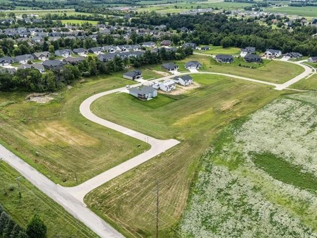 Land for sale in Linn, Iowa
