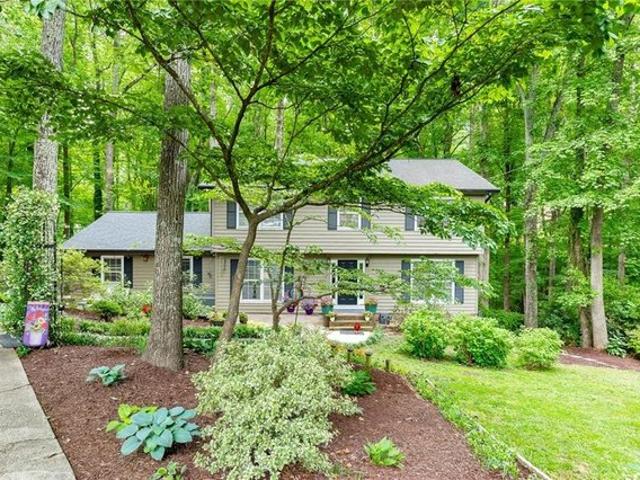 House for sale in Lilburn, Georgia