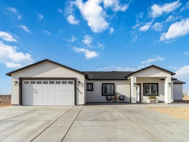 House for sale in Tonopah House for sale in Tonopah