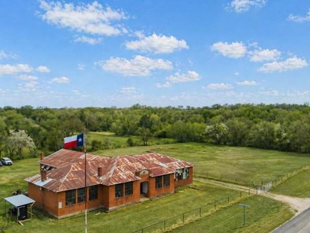 House for sale in Nocona, Montague County