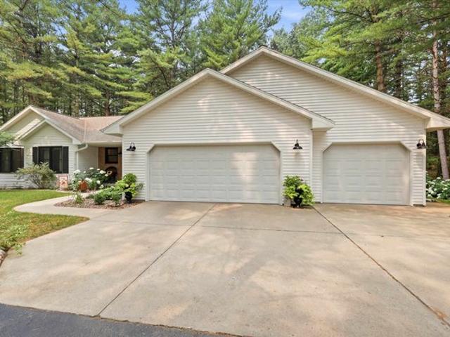 House for sale in Suamico, Wisconsin