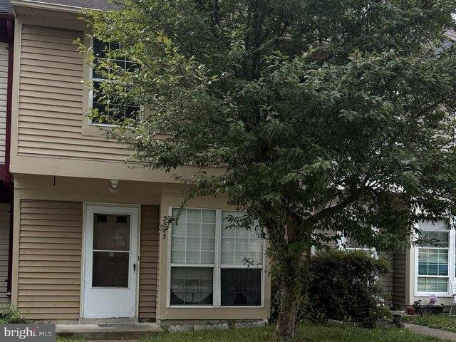 Townhouse for sale in Virginia