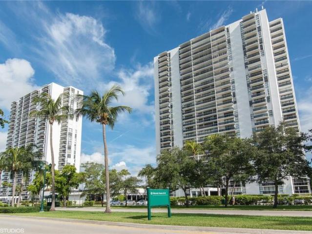 Condo for rent in Aventura