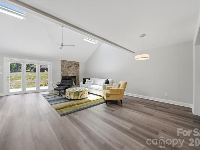 Townhouse for sale in Catawba, North Carolina