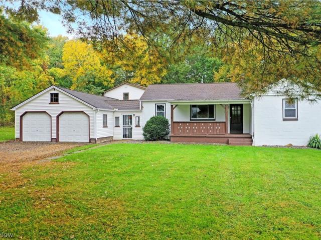 House for sale in Weathersfield Township, Trumbull County