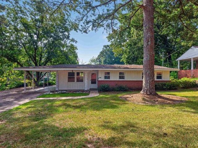 House for sale in Hope Hull, Alabama