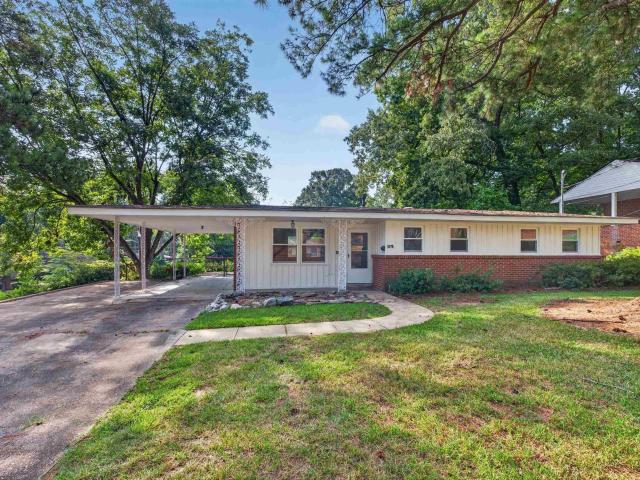 House for sale in Sherwood, Montgomery