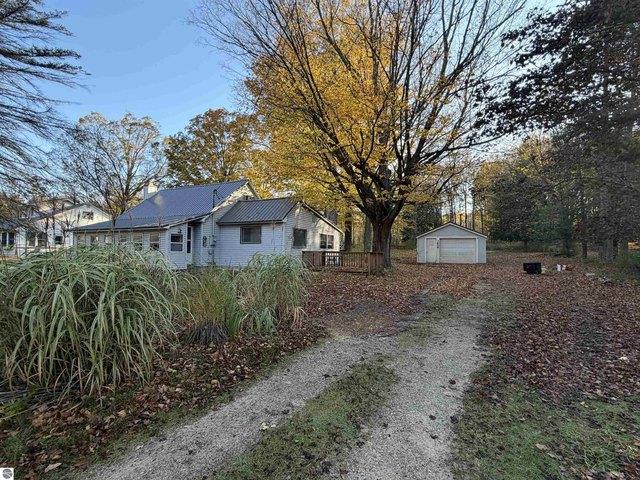 House for sale in Benzonia, Benzie County