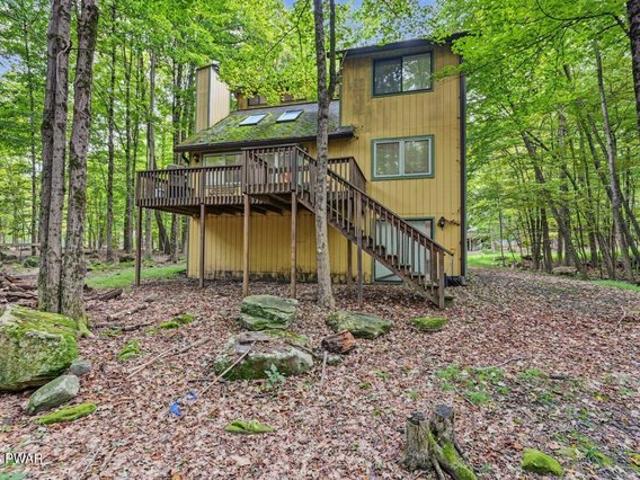 House for sale in Lake Ariel, Pennsylvania