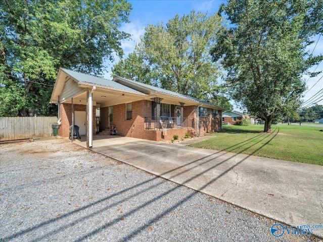 House for sale in Scottsboro, Alabama
