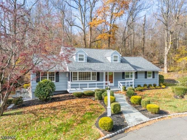 House for sale in Mountainside, New Jersey