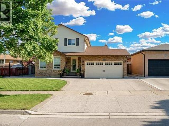 House for sale in Ancaster, Ontario