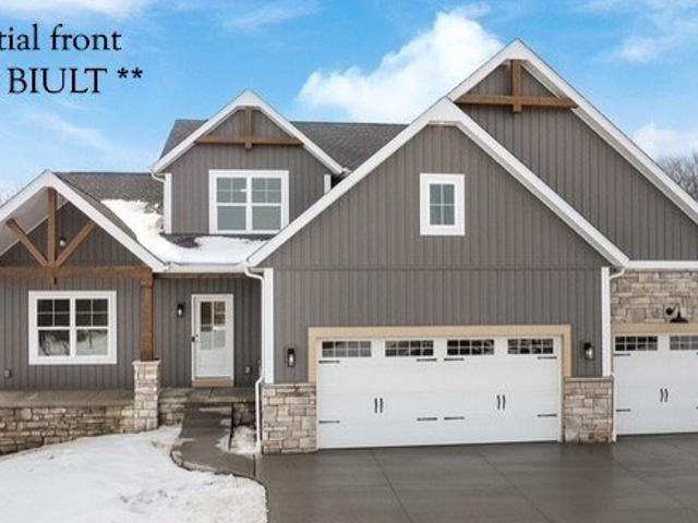 House for sale in Summit, Ohio