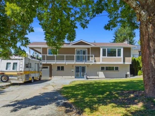 House for sale in Clayoquot, British Columbia