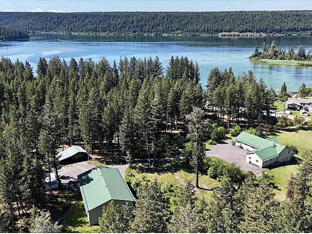 House for sale in 108 Mile Ranch, British Columbia