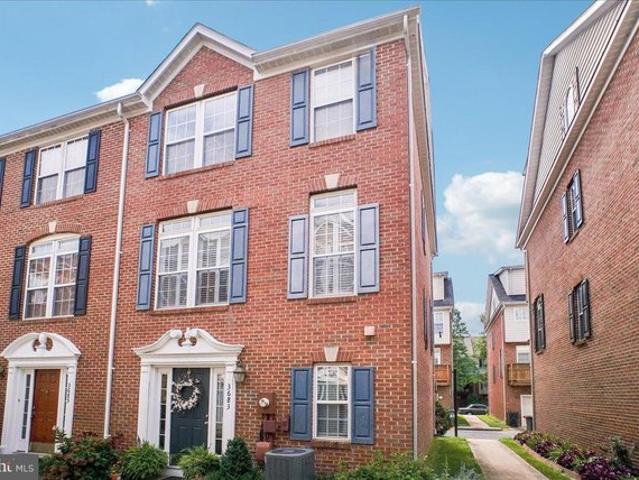 Townhouse for sale in Virginia