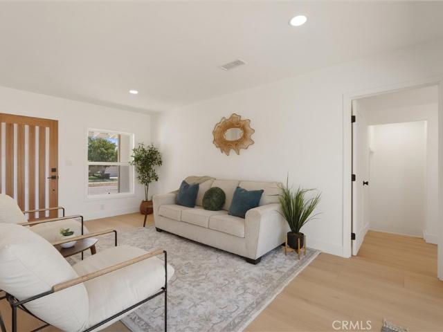 House for sale in Long Beach, California