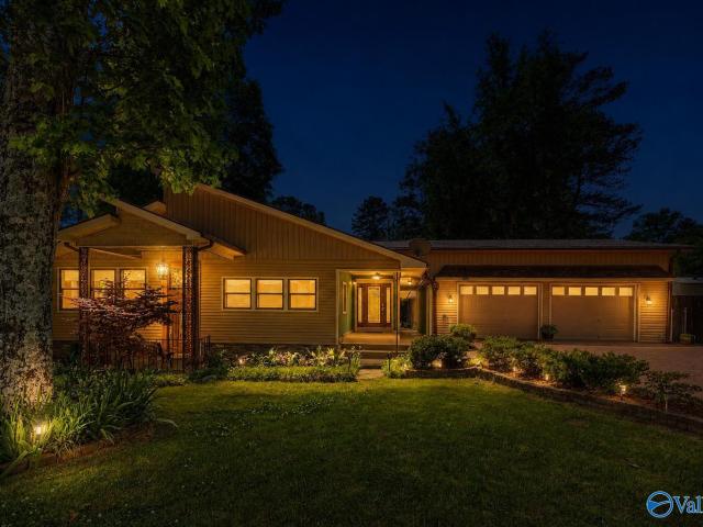 House for sale in Scottsboro, Alabama