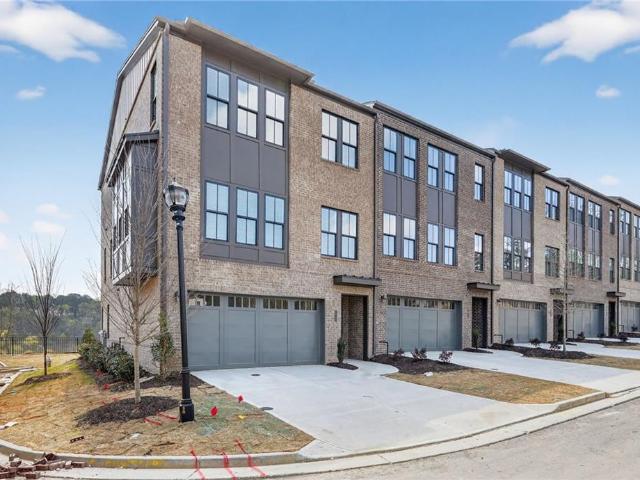 Townhouse for sale in Suwanee, Georgia