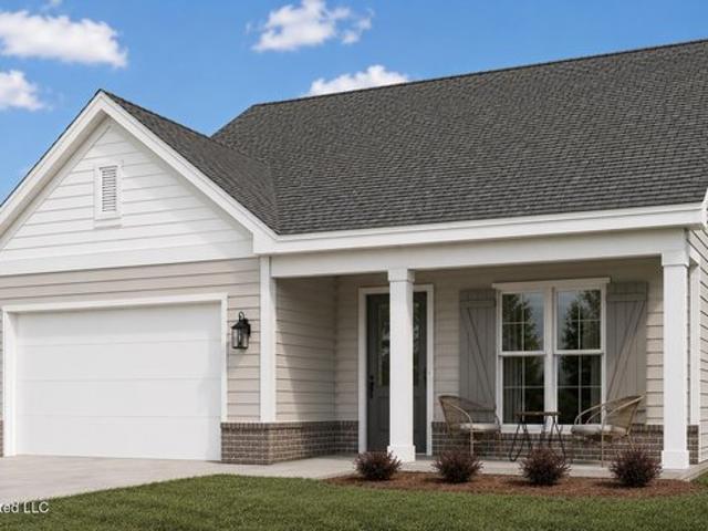 House for sale in Ocean Springs, Mississippi