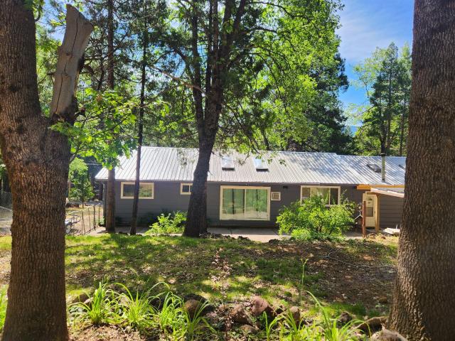 House for sale in Shasta, California