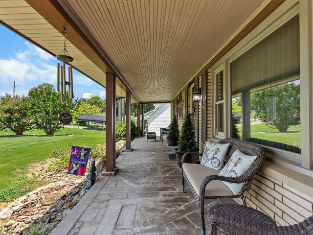 House for sale in Adolphus, Kentucky