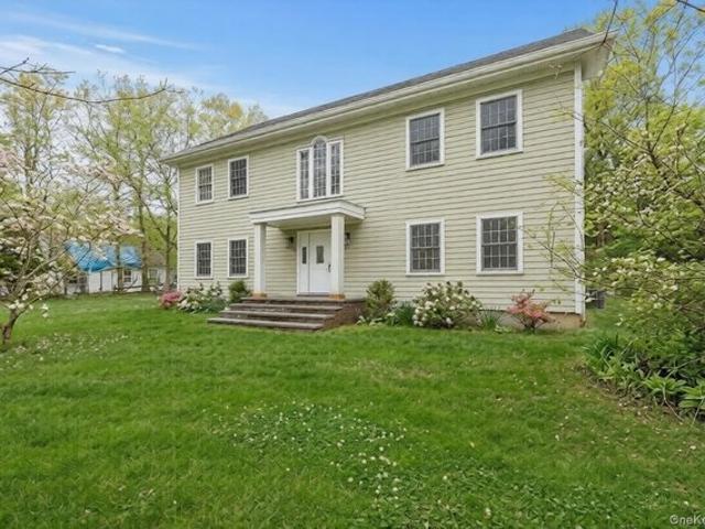 House for sale in Centereach, New York