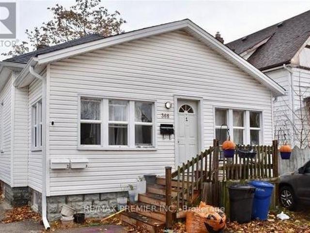Property for sale in Brights Grove, Ontario