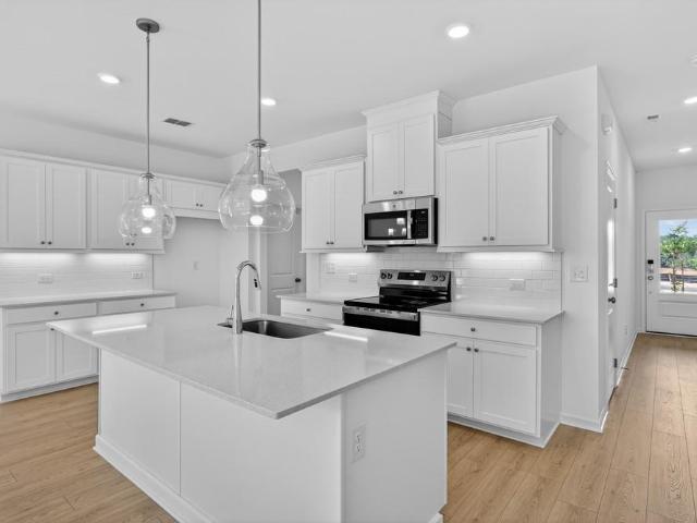 Townhouse for sale in Flowery Branch, Georgia