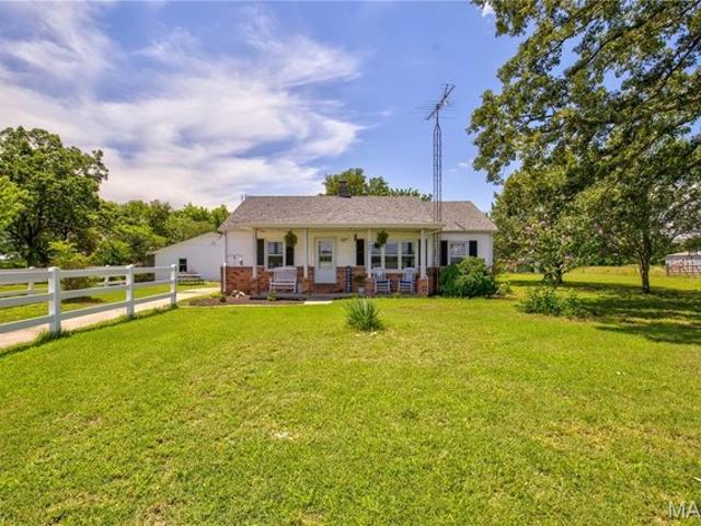 House for sale in Sikeston, Missouri