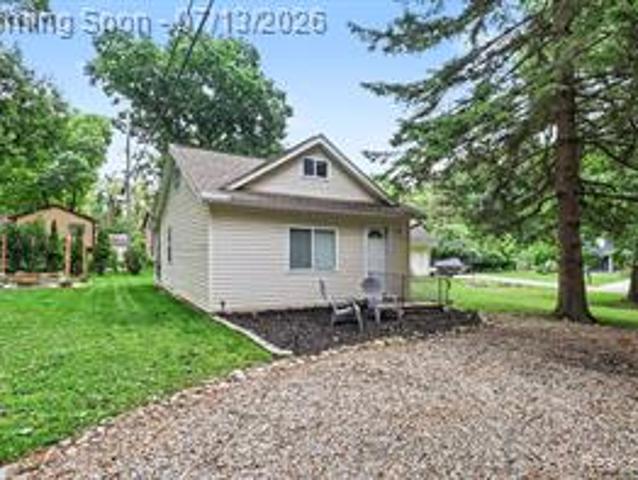 House for sale in West Bloomfield, Michigan