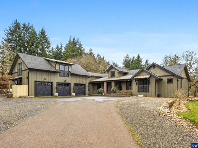 House for sale in Oregonia
