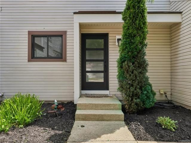 Townhouse for sale in Summit, Ohio