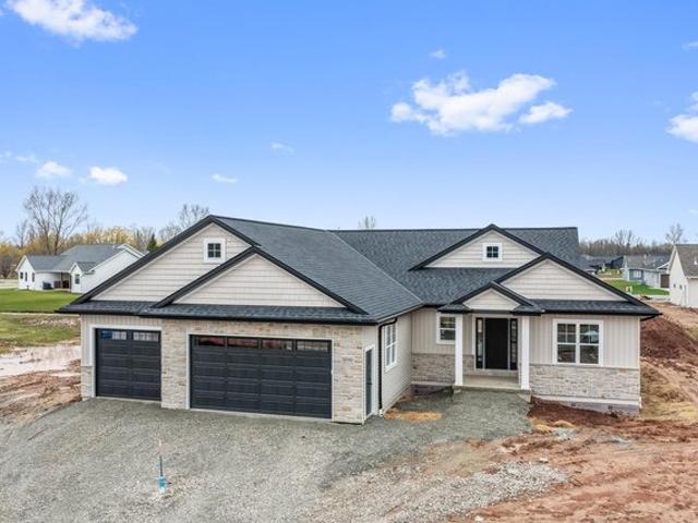 House for sale in De Pere, Wisconsin