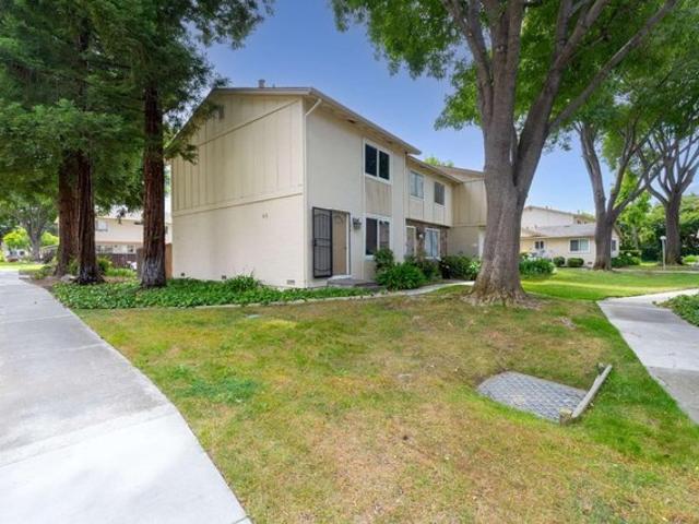 Townhouse for sale in Pleasanton, California