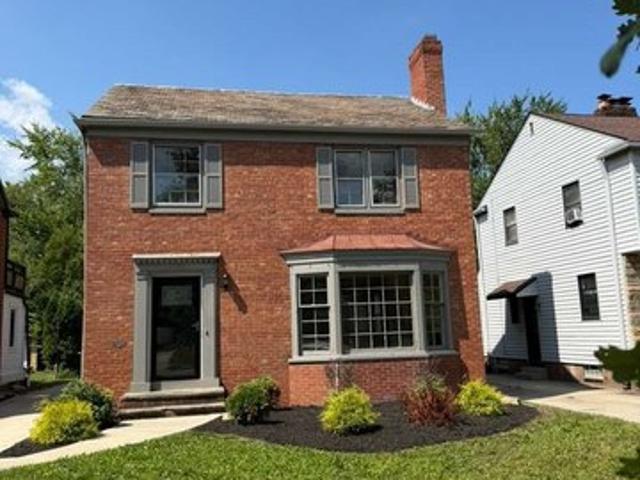 House for sale in Lomond, Shaker Heights