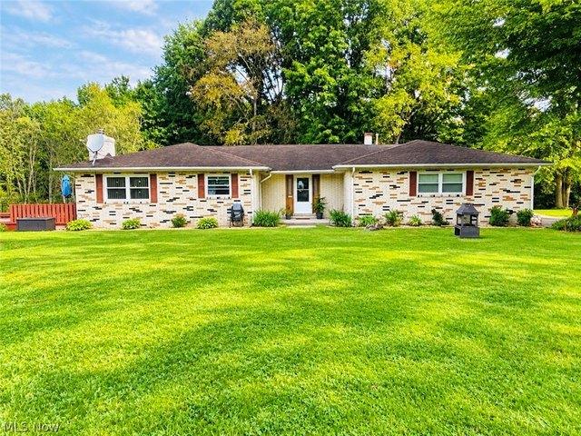 House for sale in Dorset, Ohio