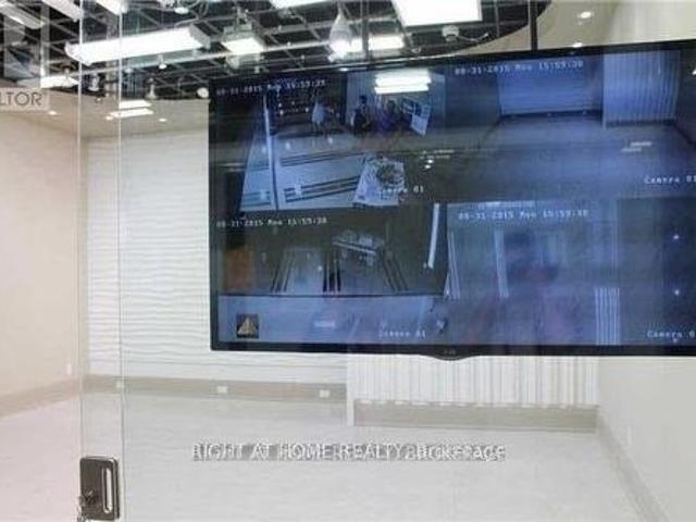 Commercial for rent in York, Ontario